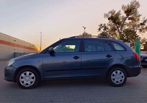Skoda Fabia cena 12900 przebieg: 251699, rok produkcji 2010 z Dębno małe 436